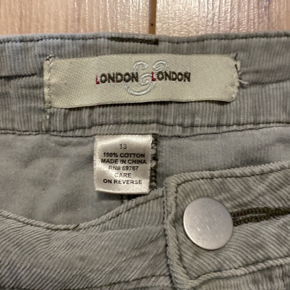 Corduroy skirt - Picture 3 of 4